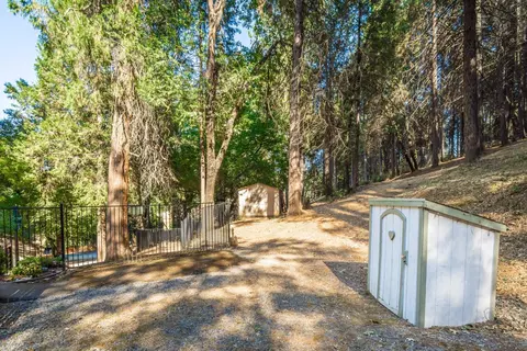 Exterior - 4980 Oak Hill Rd, Placerville, CA 95667 photo 29 of 37