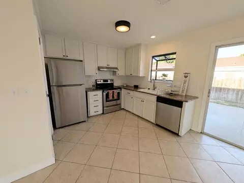 1485 Locust Dr, Tracy, CA 95376 photo 9