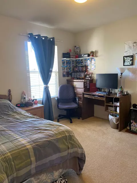Bedroom - 2416 Mountain Pride Ct, Modesto, CA 95355 photo 3 of 4