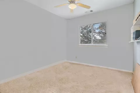 Bedroom - 1060 Buttercup Pl, Manteca, CA 95336 photo 6 of 8