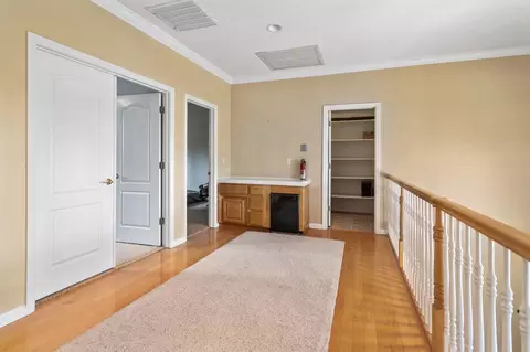 Entry Way - 1060 Buttercup Pl, Manteca, CA 95336 photo 9 of 10