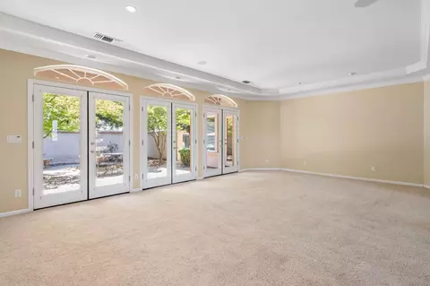 Living - 1060 Buttercup Pl, Manteca, CA 95336 photo 4 of 11