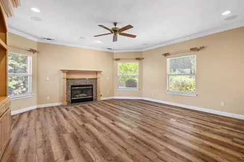Living - 1060 Buttercup Pl, Manteca, CA 95336 photo 6 of 11