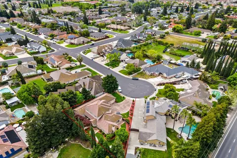 View/Area - 1060 Buttercup Pl, Manteca, CA 95336 photo 9 of 11