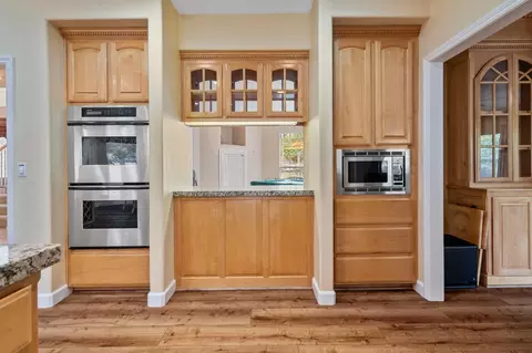 Kitchen - 1060 Buttercup Pl, Manteca, CA 95336 photo 3 of 9