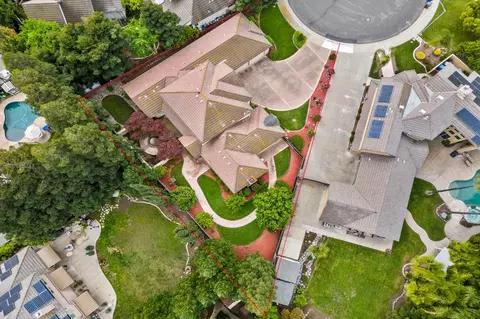 View/Area - 1060 Buttercup Pl, Manteca, CA 95336 photo 4 of 11