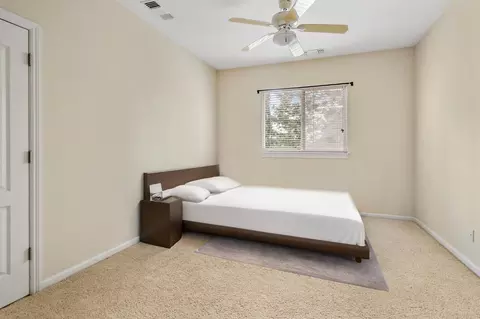 Bedroom - 1060 Buttercup Pl, Manteca, CA 95336 photo 3 of 8