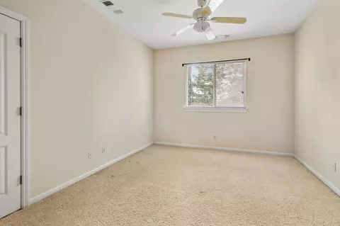 Bedroom - 1060 Buttercup Pl, Manteca, CA 95336 photo 4 of 8