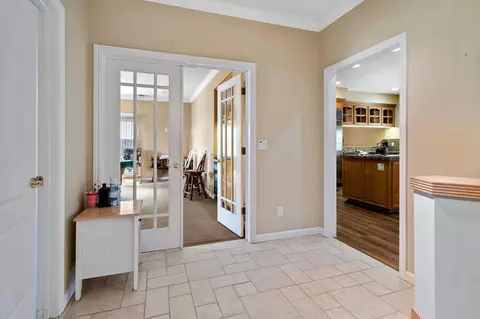 Entry Way - 1060 Buttercup Pl, Manteca, CA 95336 photo 5 of 10