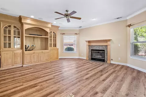 Living - 1060 Buttercup Pl, Manteca, CA 95336 photo 7 of 11