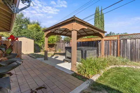 Exterior - 4917 Andrew Cir, Carmichael, CA 95608 photo 9 of 10