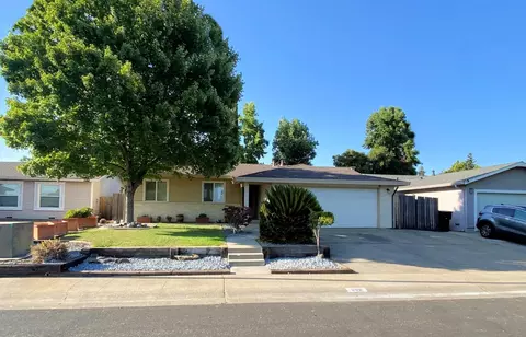 506 Lyndhurst Ave, Roseville, CA 95678