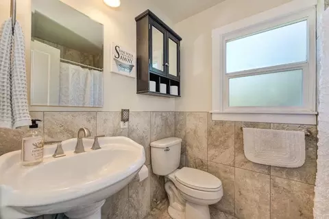 Bath - 6141 Filbert Ave, Orangevale, CA 95662 photo 1 of 2