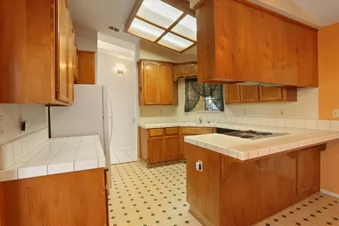 1967 Shadow Park Dr, Turlock, CA 95380 photo 3