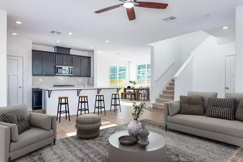 1094 Martin St, Winters, CA 95694 photo 3