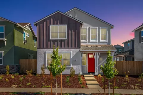 1094 Martin St, Winters, CA 95694 photo 1