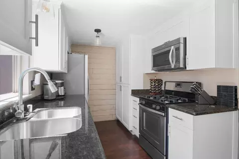 Kitchen - 862 Rutledge Dr, Lodi, CA 95242 photo 4 of 4
