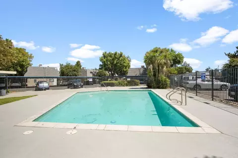 Exterior - 862 Rutledge Dr, Lodi, CA 95242 photo 7 of 7