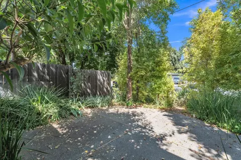 1109 Chestnut Ln, Davis, CA 95616 photo 3