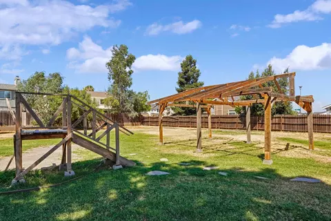 907 Ayers Ln, Galt, CA 95632 photo 35