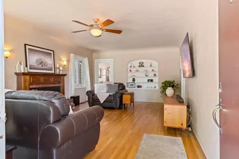 Entry Way - 405 Myrtle Ave, Modesto, CA 95350 photo 1 of 3