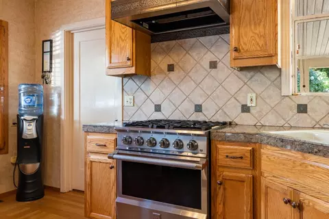 Kitchen - 405 Myrtle Ave, Modesto, CA 95350 photo 5 of 5