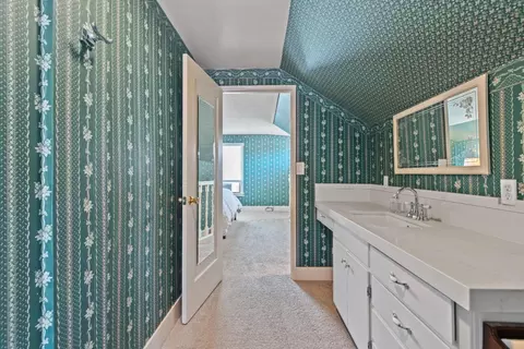 Bath - 405 Myrtle Ave, Modesto, CA 95350 photo 5 of 6