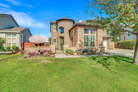 1027 Maggiore, Manteca, CA 95337 photo 1