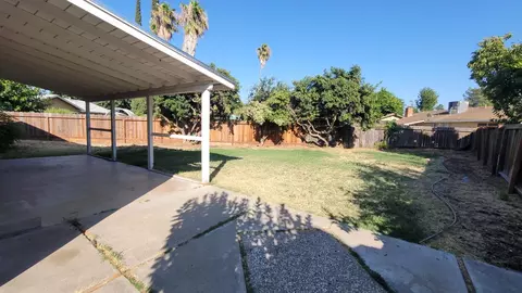 1424 Kent Way, Modesto, CA 95355 photo 29