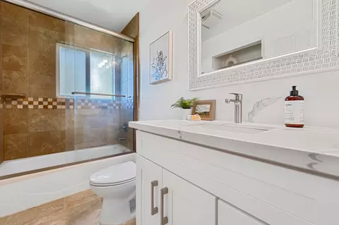 Bath - 3130 Mayer Way, Carmichael, CA 95608 photo 3 of 4