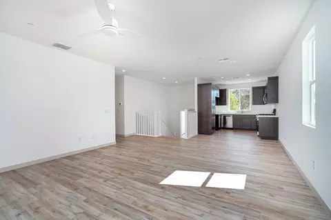 Living - 154 Woodside Dr, Sonora, CA 95370 photo 2 of 4
