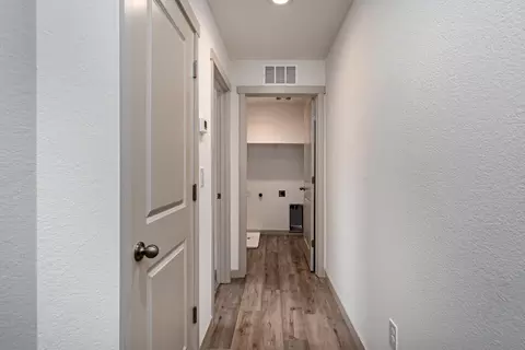 Entry Way - 154 Woodside Dr, Sonora, CA 95370 photo 3 of 3