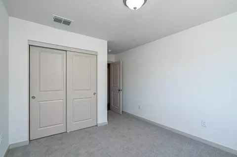 Bedroom - 154 Woodside Dr, Sonora, CA 95370 photo 8 of 8