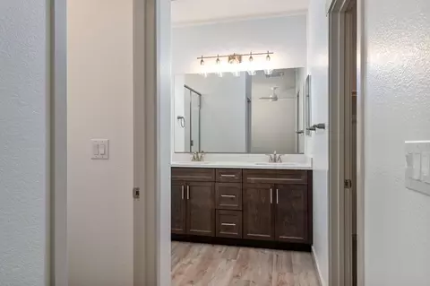 Bath - 154 Woodside Dr, Sonora, CA 95370 photo 1 of 3