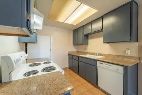 426 Cherry Ln #G, Manteca, CA 95337 photo 9