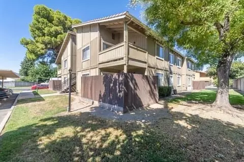 426 Cherry Ln #G, Manteca, CA 95337 photo 1