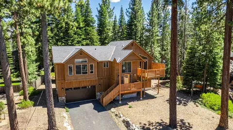1827 Crystal Air Dr, South Lake Tahoe, CA 96150