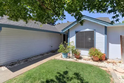3138 Joellen Ct, Carmichael, CA 95608 photo 3