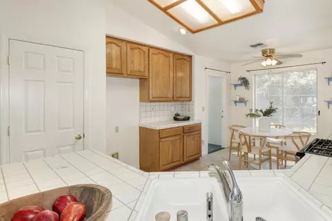 3138 Joellen Ct, Carmichael, CA 95608 photo 14