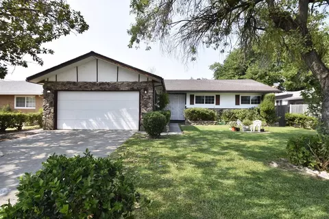 2801 Swift Way, Sacramento, CA 95822