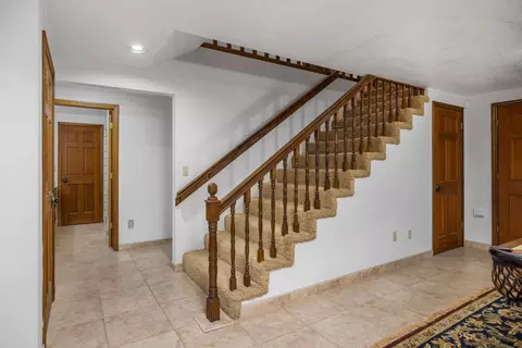 Entry Way - 751 Camelia Ct, Ripon, CA 95366 photo 5 of 6