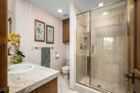 Bath - 751 Camelia Ct, Ripon, CA 95366 photo 7 of 7