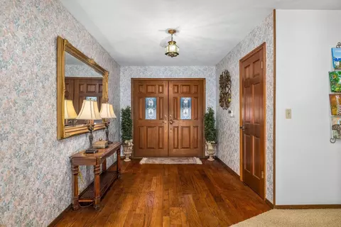 Entry Way - 751 Camelia Ct, Ripon, CA 95366 photo 1 of 6