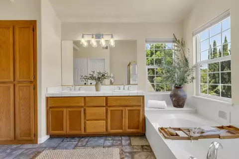 813 Mesquite Dr, Davis, CA 95618 photo 40