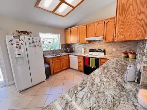 4486 Mirage Dr, Turlock, CA 95382 photo 7