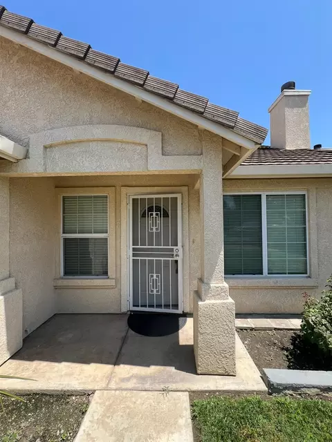 4486 Mirage Dr, Turlock, CA 95382 photo 3