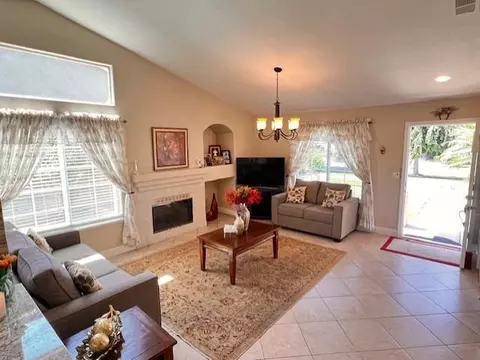 4486 Mirage Dr, Turlock, CA 95382 photo 5