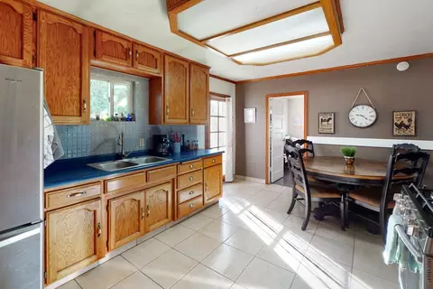 Kitchen - 182 Oregon St, Gridley, CA 95948 photo 2 of 4