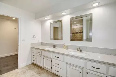 Bath - 3221 Max Ct, Carmichael, CA 95608 photo 6 of 8