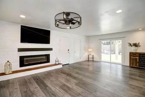 Living - 3221 Max Ct, Carmichael, CA 95608 photo 5 of 7